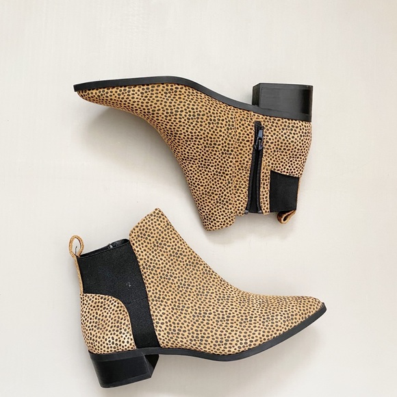 vintage leopard boots